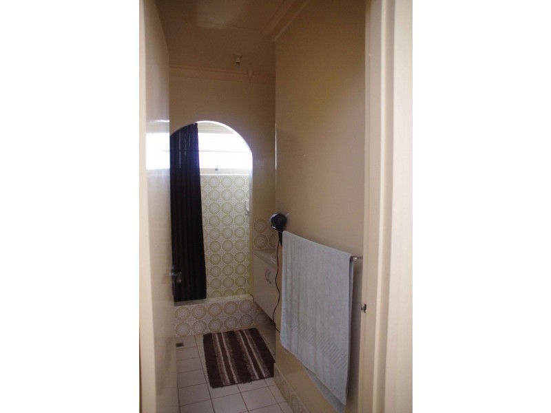 2 Babington Crescent, Bayswater WA 6053