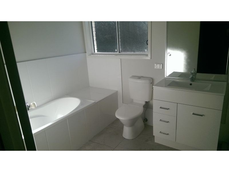 133c Wunburra Circle, Pacific Pines QLD 4211