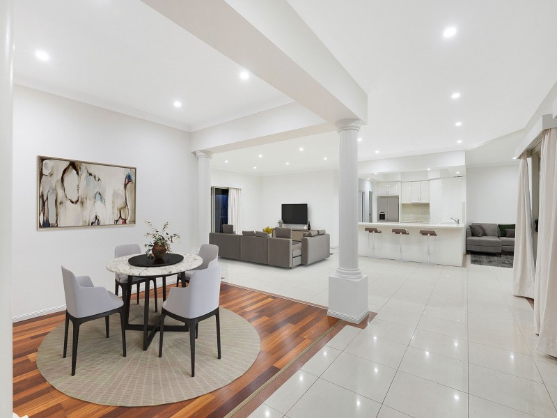10 Abbey Ct, Springfield Lakes QLD 4300