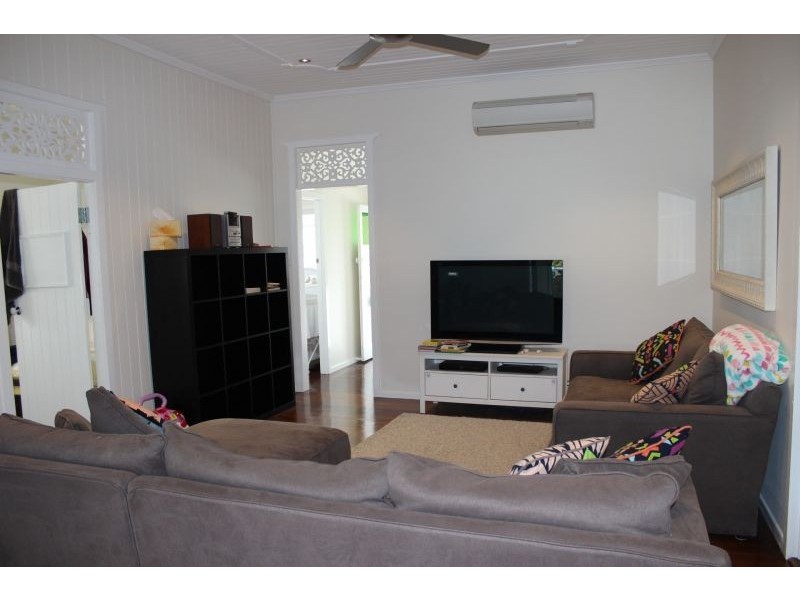 206 Thynne Rd, Morningside QLD 4170