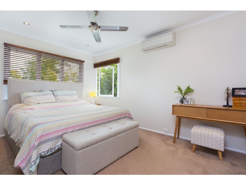 27 Moonmera Street, The Gap QLD 4061