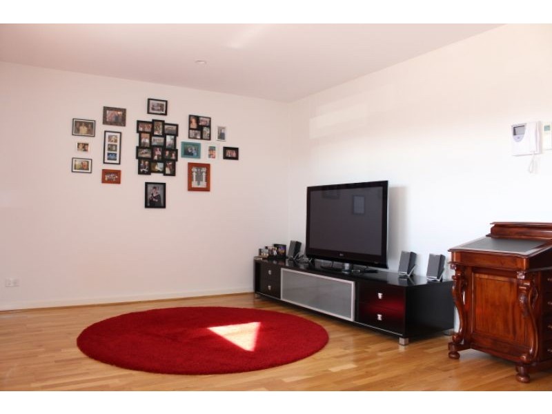 1/1330 Dandenong Road, Hughesdale VIC 3166
