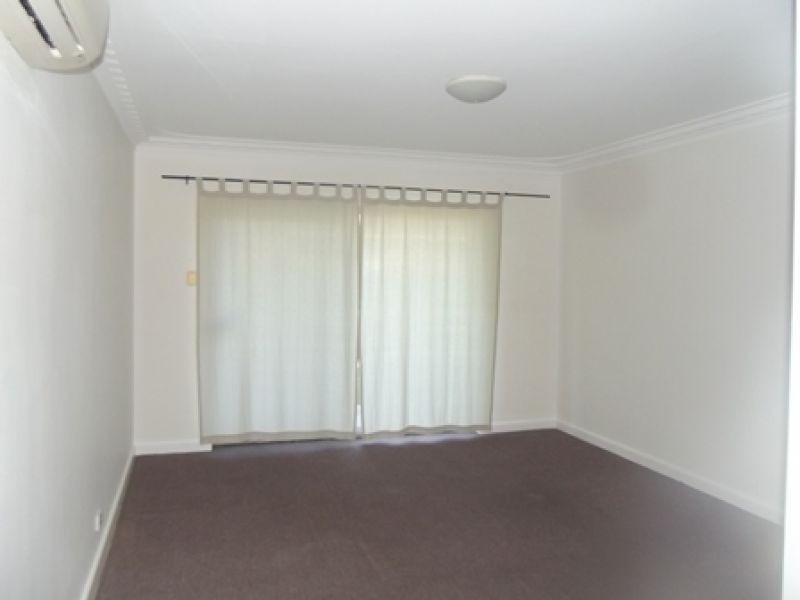 2/100 Edgecumbe Street, Como WA 6152