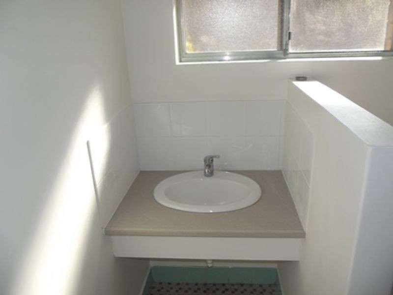 2/100 Edgecumbe Street, Como WA 6152