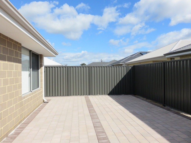 14 Ellsworth Road, Wellard WA 6170