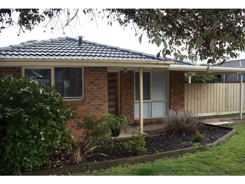 52 Cheviot Avenue, Berwick VIC 3806