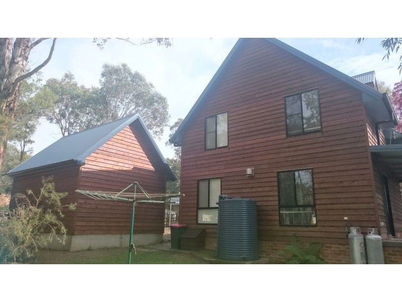 23 Rowan Ave, Uralla NSW 2358
