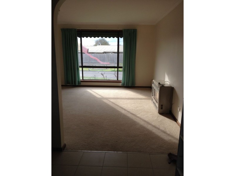 2/25 Ashby Street, Trafalgar VIC 3824