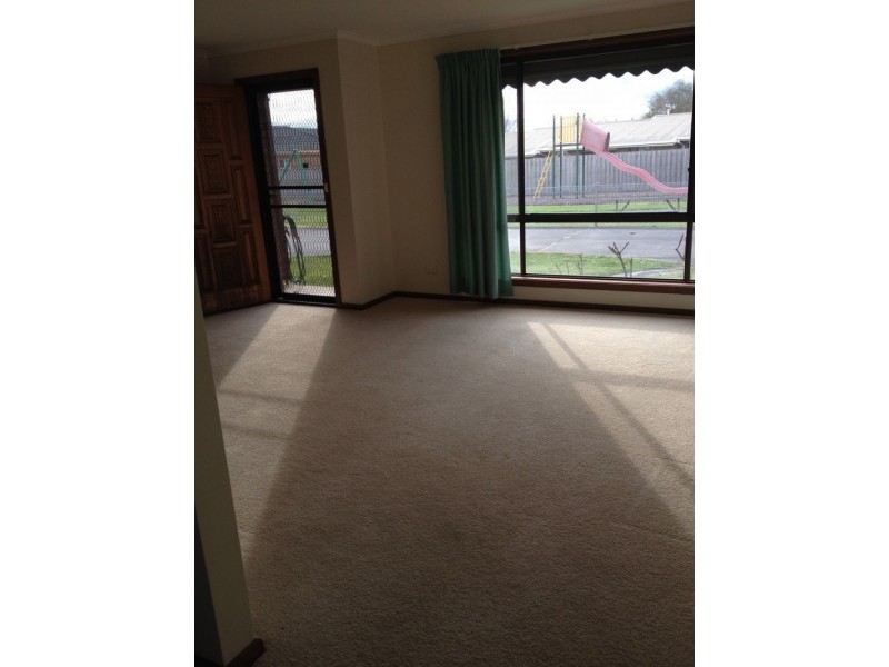 2/25 Ashby Street, Trafalgar VIC 3824