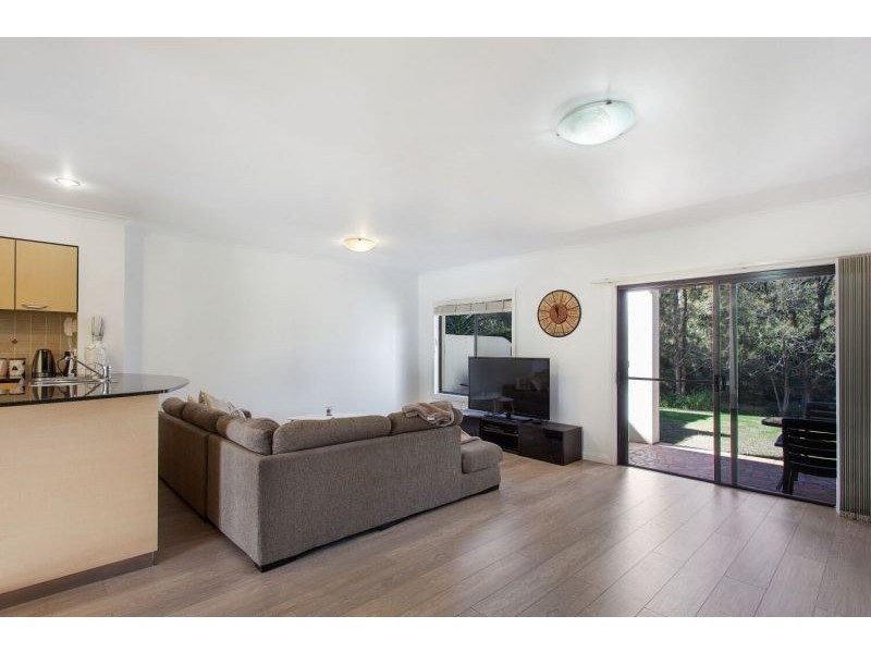 8879 Magnolia Drive East, Hope Island QLD 4212