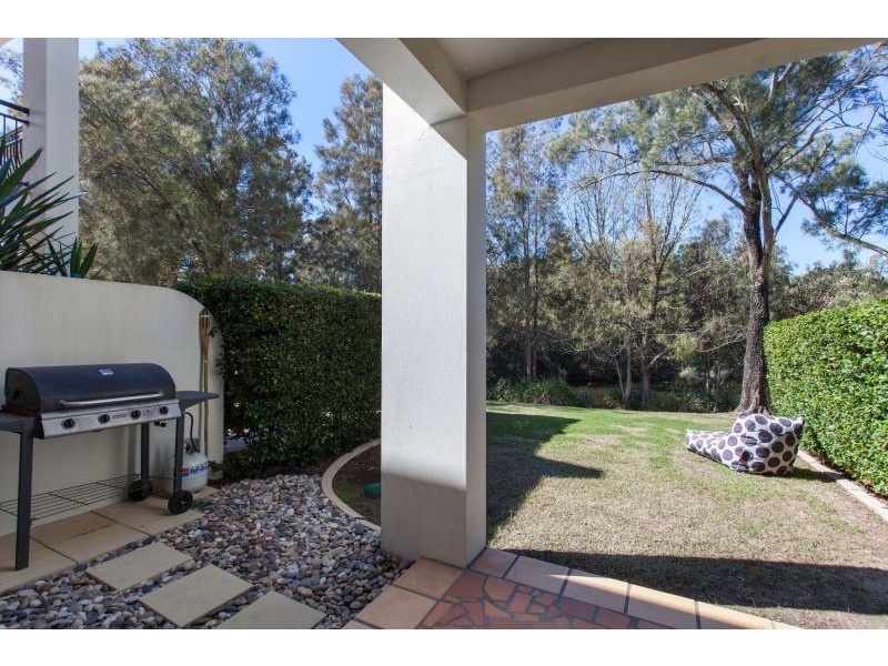 8879 Magnolia Drive East, Hope Island QLD 4212