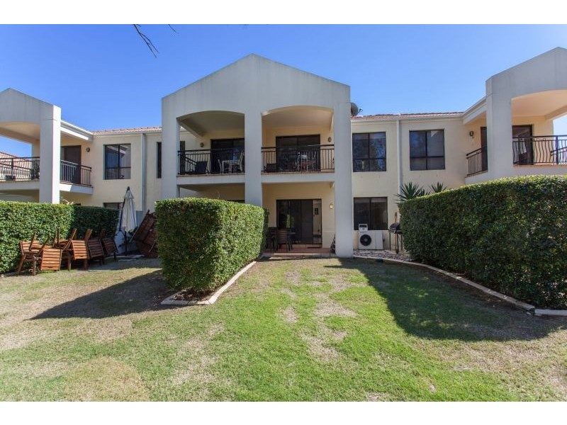 8879 Magnolia Drive East, Hope Island QLD 4212