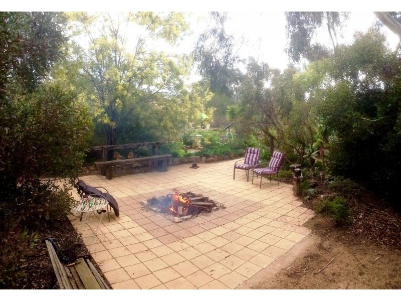 90 Harriman Rd, Waranga Shores VIC 3612