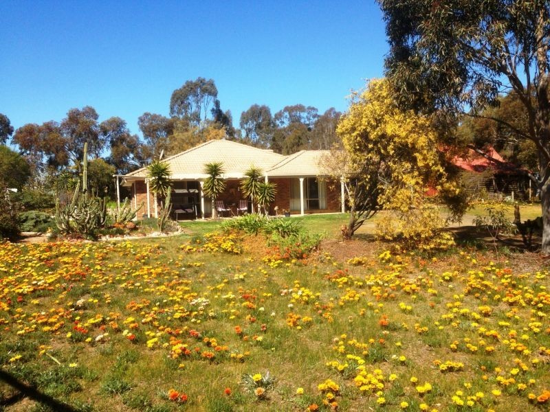 90 Harriman Rd, Waranga Shores VIC 3612