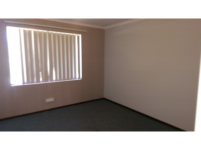 4 Kampong Road, Yakamia WA 6330