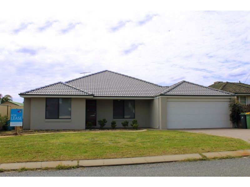 12a Sussex Road, Forrestfield WA 6058