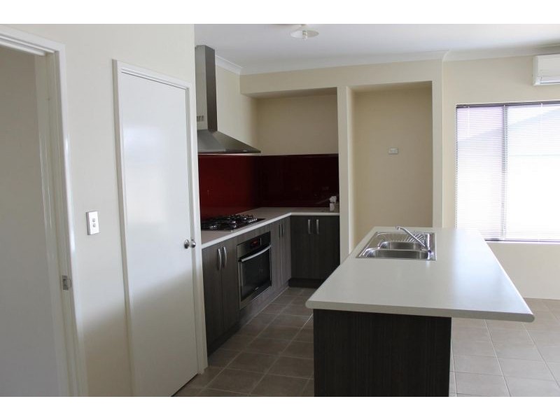 12a Sussex Road, Forrestfield WA 6058