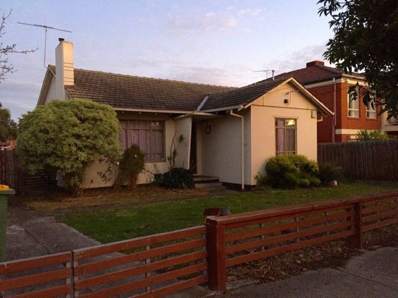 14 Kerang Avenue, Reservoir VIC 3073