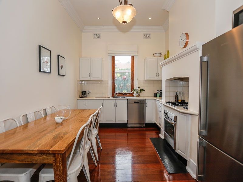 54 Tenth Ave, Inglewood WA 6052