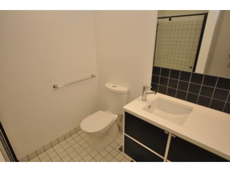 2204/19-31 A’beckett Street, Melbourne VIC 3000