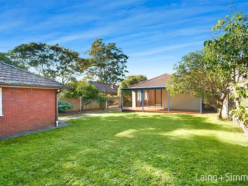 10 Rosemount Avenue, Pennant Hills NSW 2120