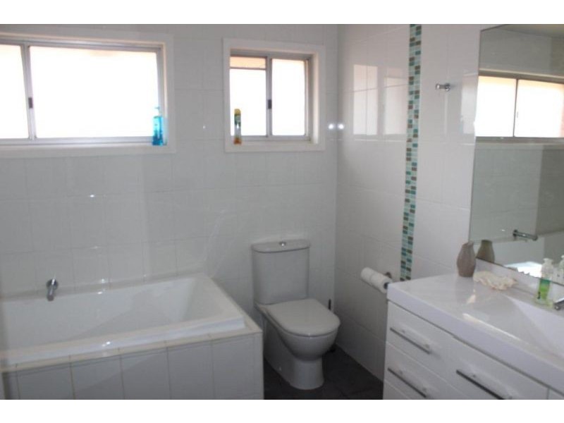 188 Manly Road, Manly West QLD 4179