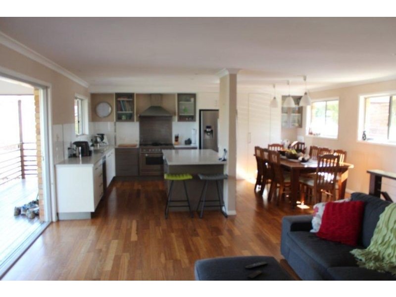 188 Manly Road, Manly West QLD 4179