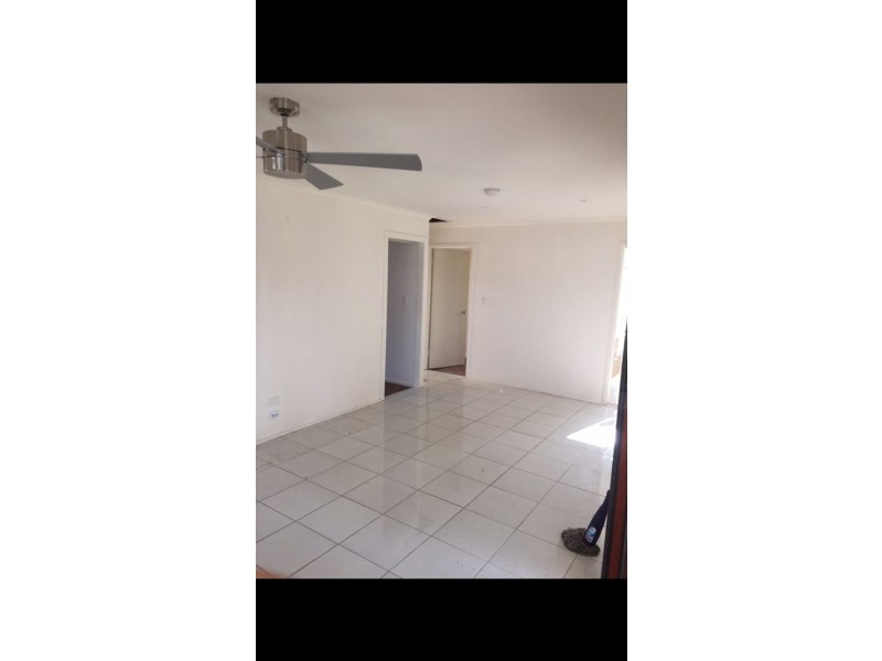 18 Lloyd George Street, Eastern Heights QLD 4305