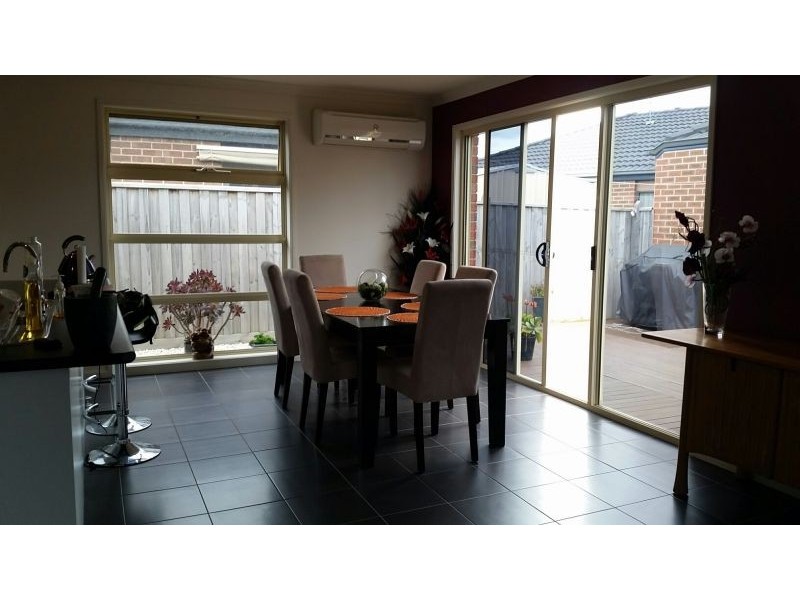 6 Banfield Place, Lyndhurst VIC 3975