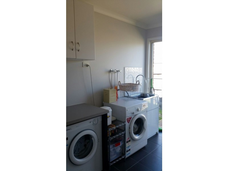 6 Banfield Place, Lyndhurst VIC 3975