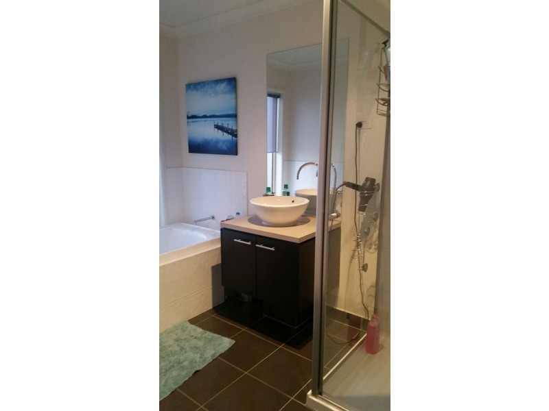 6 Banfield Place, Lyndhurst VIC 3975