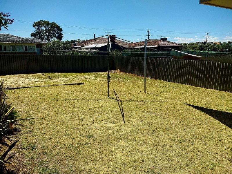 73A Woodhall St, Stirling WA 6021