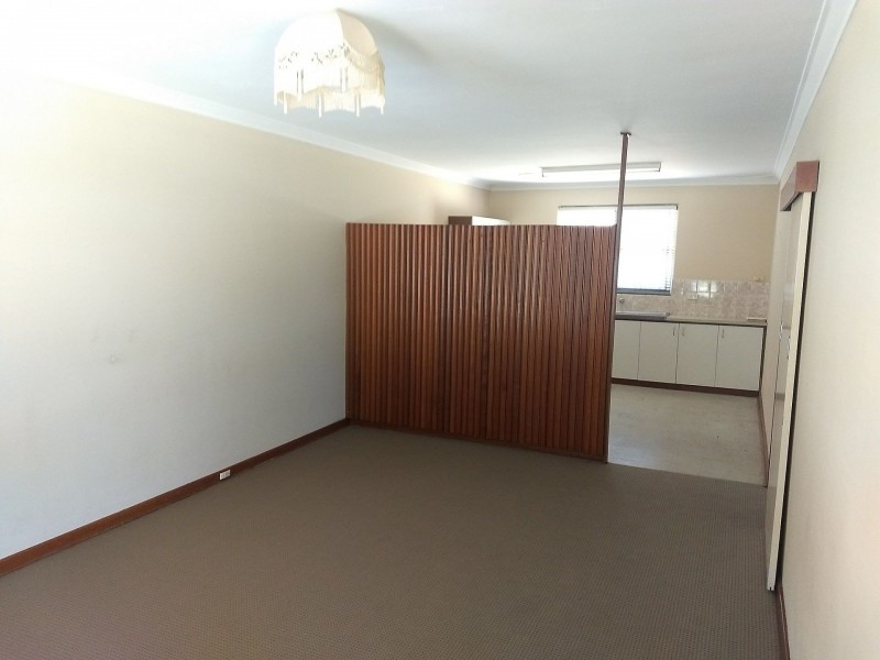 73A Woodhall St, Stirling WA 6021