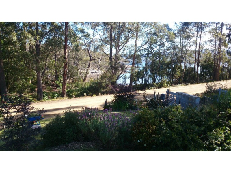 427 Abels Bay Rd, Abels Bay TAS 7112