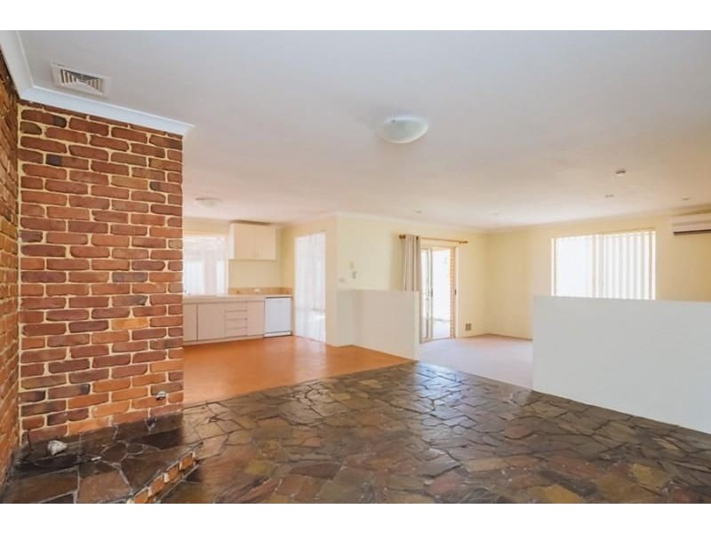 8 Ronez Elbow, Merriwa WA 6030