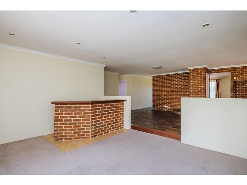 8 Ronez Elbow, Merriwa WA 6030