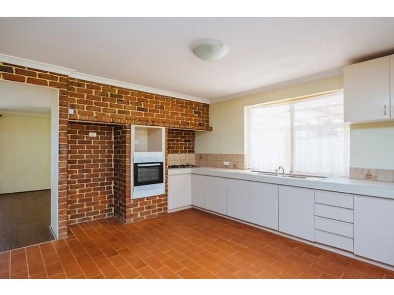 8 Ronez Elbow, Merriwa WA 6030