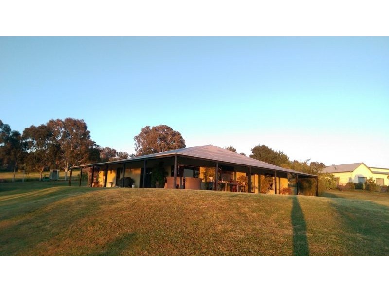 18 Willow Tree Place, Springvale NSW 2650