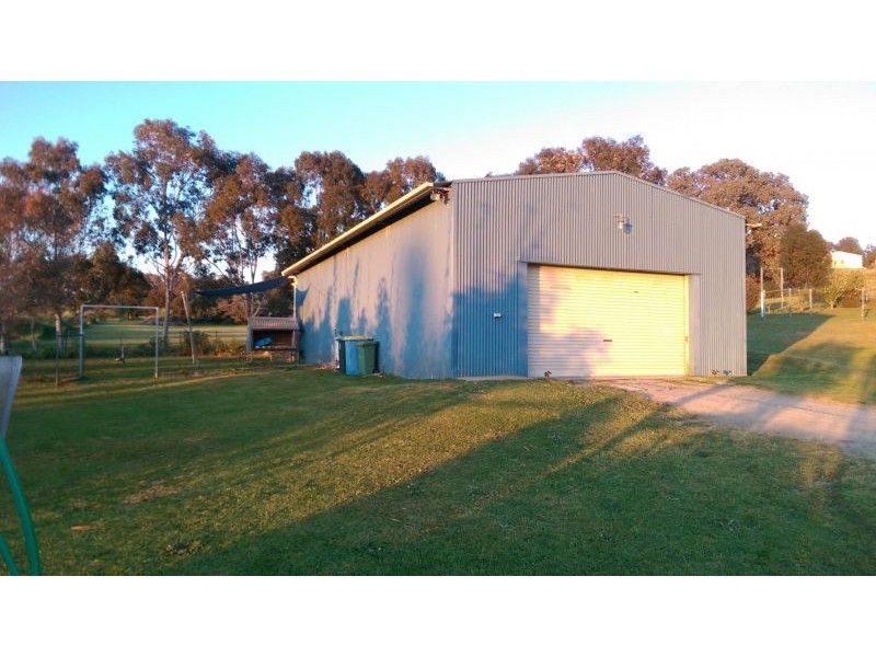 18 Willow Tree Place, Springvale NSW 2650