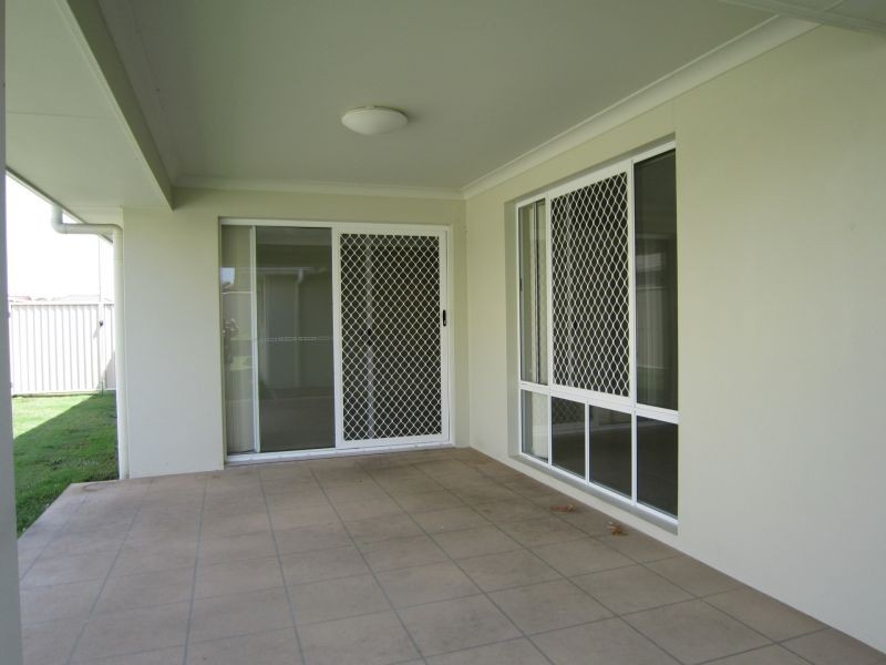 130 Ropley Road, Wynnum West QLD 4178