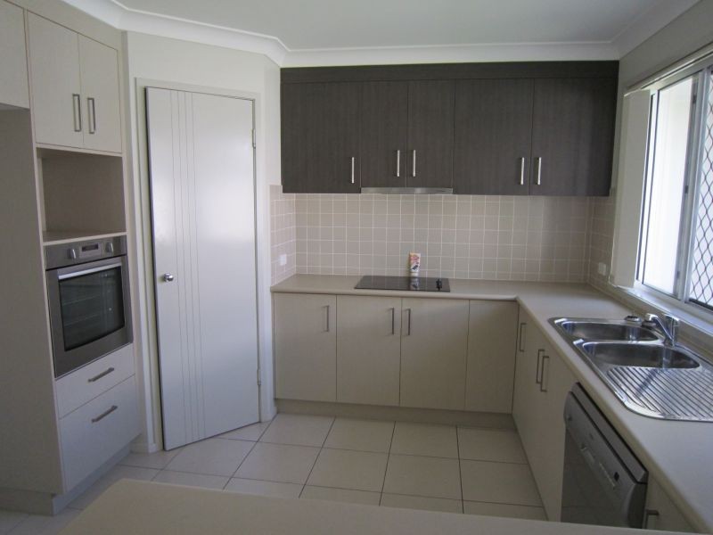 130 Ropley Road, Wynnum West QLD 4178