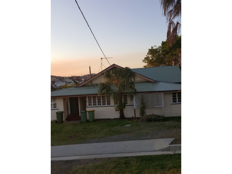 33 Calton Tce, Gympie QLD 4570