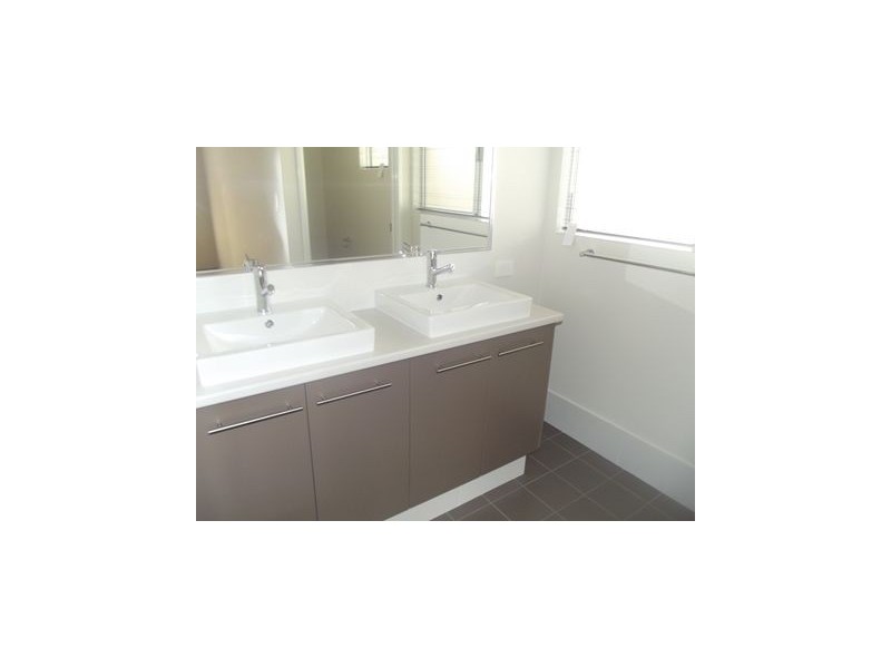 14 Thangoo Way, Golden Bay WA 6174