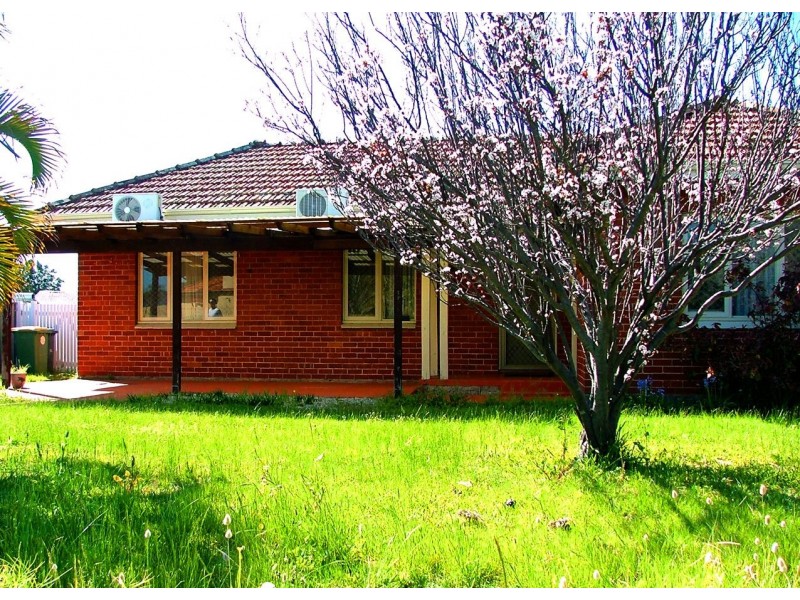 102 Manning Road, Manning WA 6152