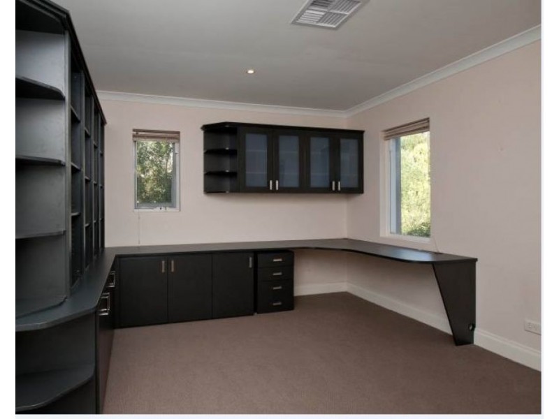 170 Waratah Place, Dalkeith WA 6009