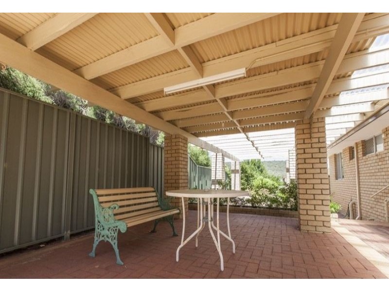 17 Wangoola Terrace, Mount Nasura WA 6112