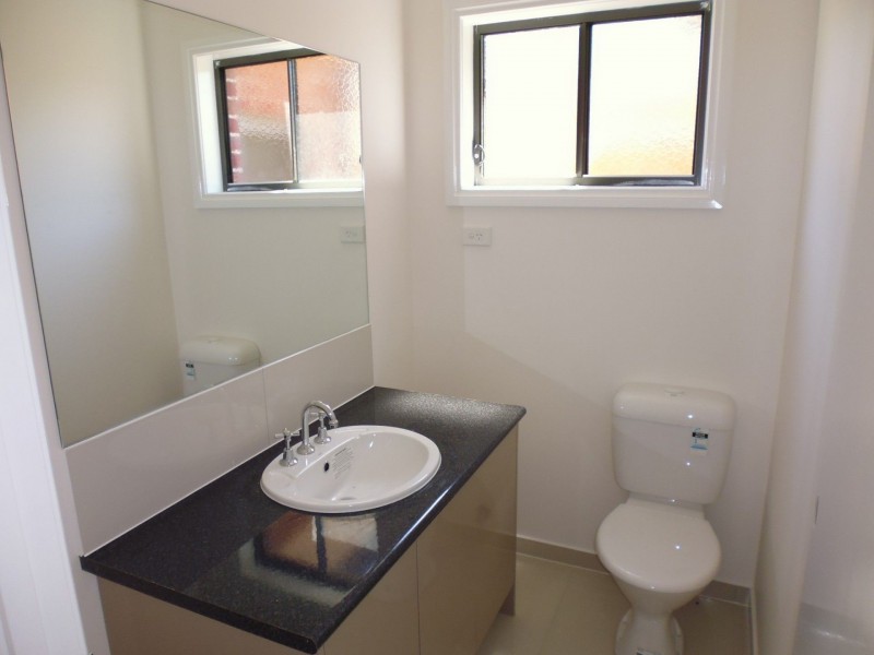 1/34 Fifth Ave, Rosebud VIC 3939