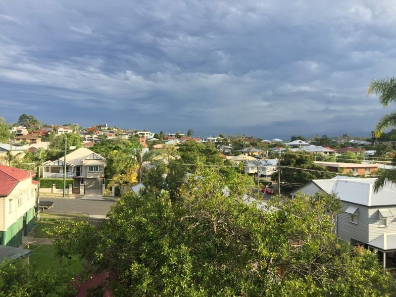 4/379 Cornwall Street, Greenslopes QLD 4120