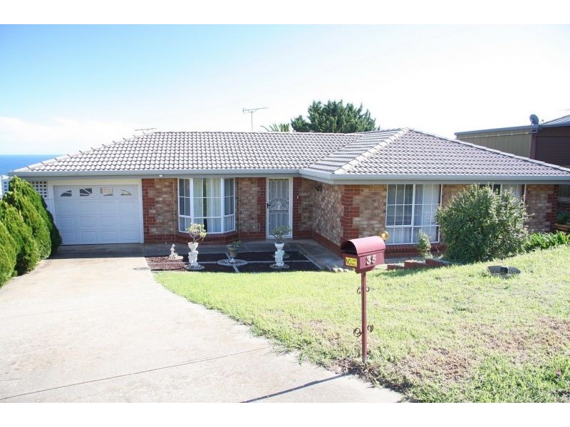 35 Kurrambi Crescent, Hallett Cove SA 5158