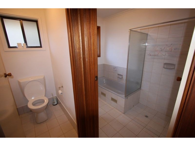 35 Kurrambi Crescent, Hallett Cove SA 5158